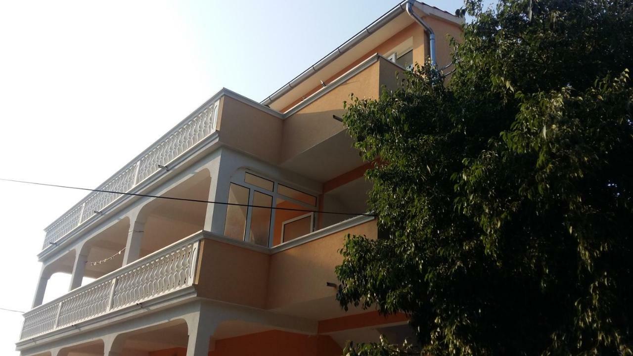 Apartment Ilina Βόντιτσε Εξωτερικό φωτογραφία